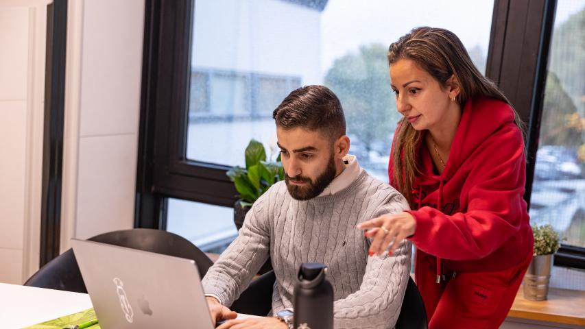 Studerande till fastighetsförvaltare på Xenter Yrkeshögskola.